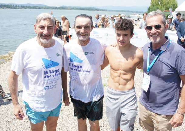 Fontana e Cattaneo fanno il bagno nel Lago di Varese