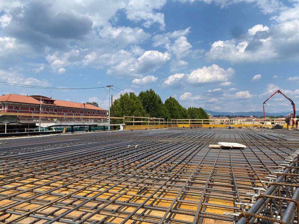 IN piazzale Kennedy a Varese prendono forma mercato coperto e sottopasso per le nord