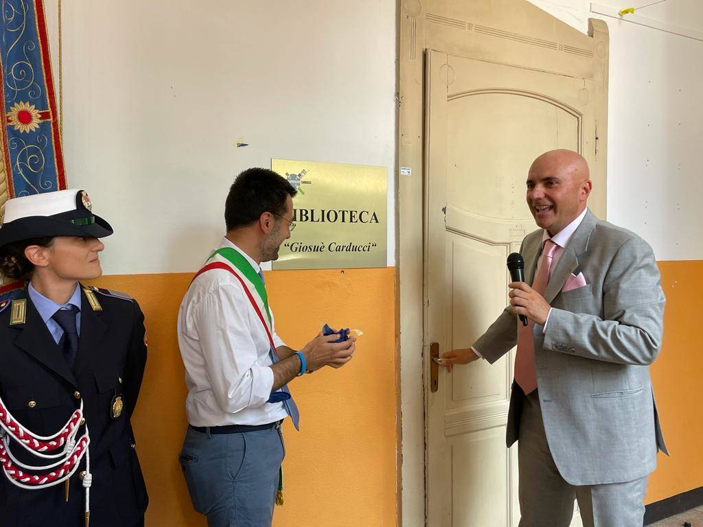 Inaugurata alle scuole Carducci di Legnano una biblioteca scolastica