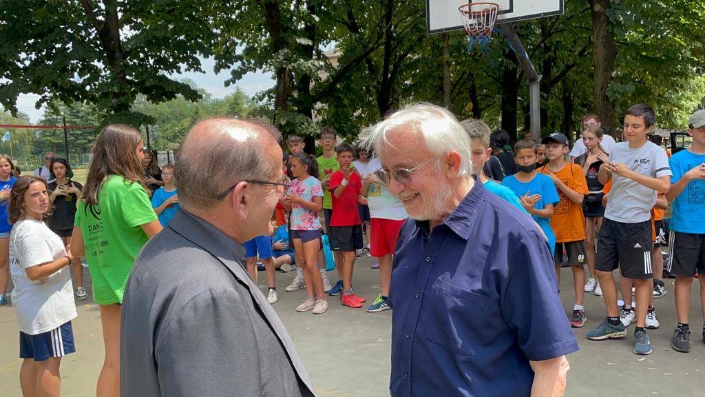 L'arcivescovo Delpini in visita agli oratori di Legnano