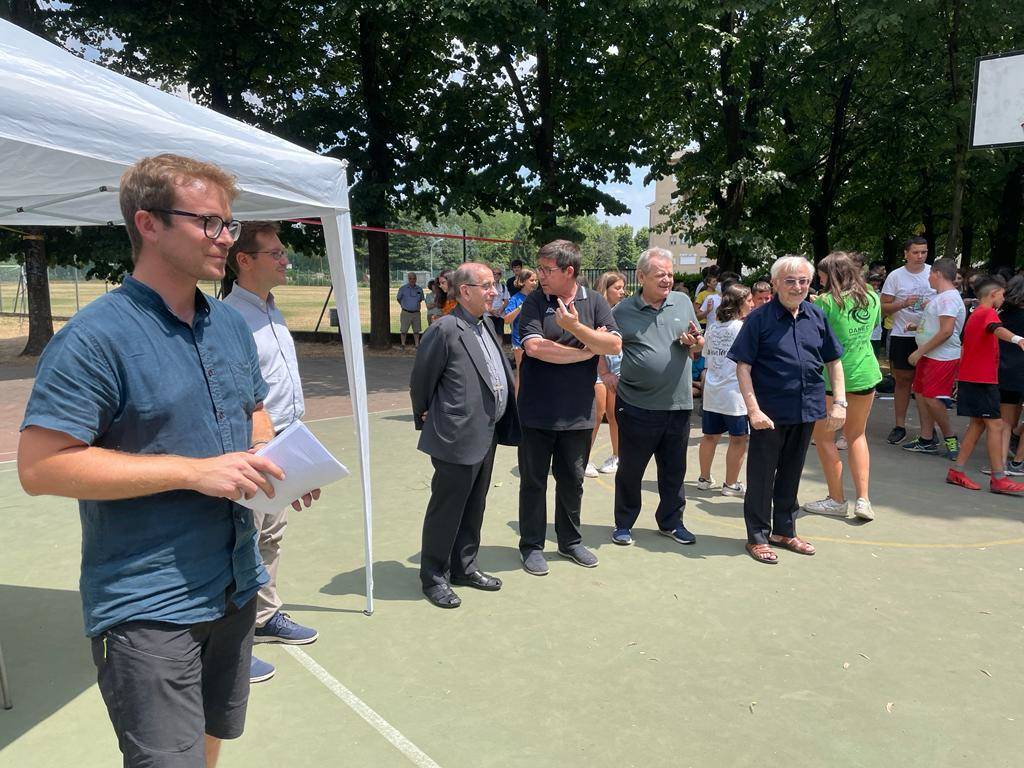 L'arcivescovo Delpini in visita agli oratori di Legnano