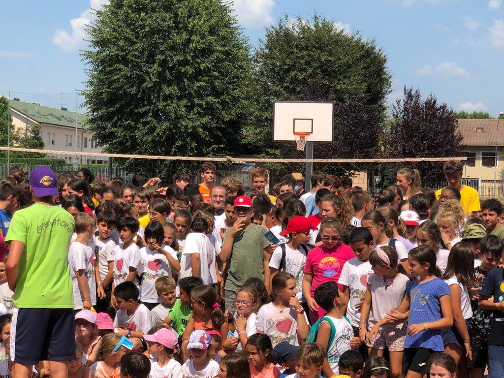 L'arcivescovo Delpini in visita agli oratori di Legnano