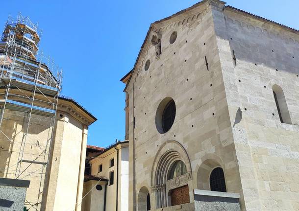 La loggia del Battistero di Varese