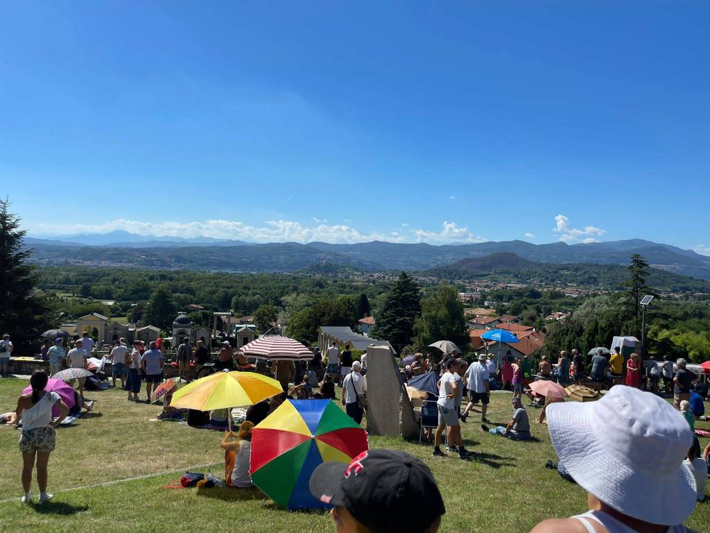 Le Frecce tricolori fanno sognare il Lago Maggiore