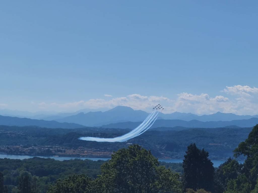 Le Frecce Tricolori fanno sognare il Lago Maggiore
