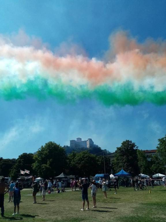 Le Frecce Tricolori fanno sognare il Lago Maggiore