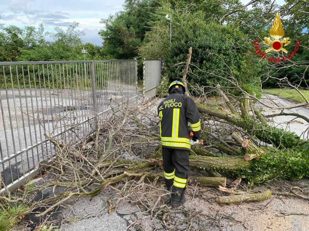 Maltempo, intervento dei Vigili del Fuoco di Varese