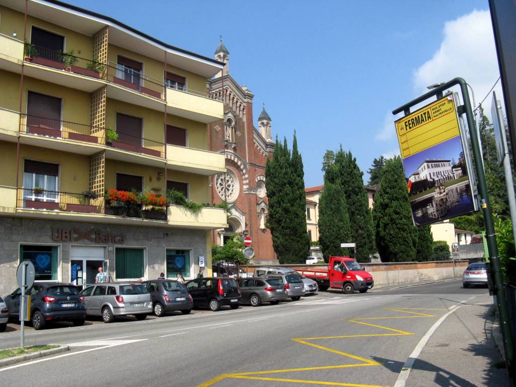 Metamorfosi urbana: sant'Ambrogio e il ristorante Volta