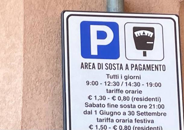 parcheggi angera linee blu