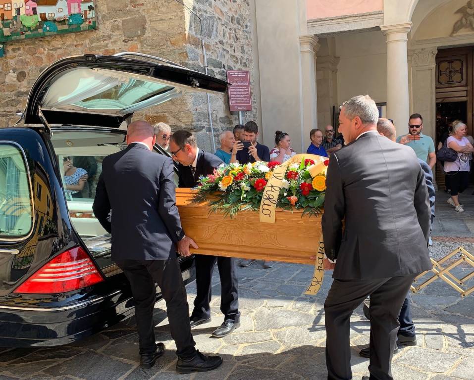 Arcisate - Il funerale di Daniele Morello