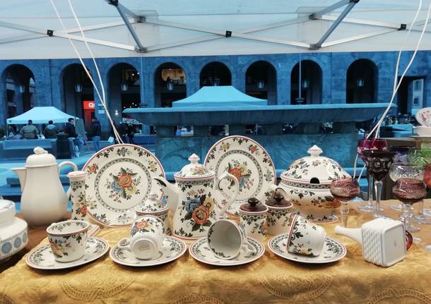 ANTICO MERCATO BOSINO antiquariato e collezionismo a VARESE - edizione di AGOSTO  DOMENICA 14