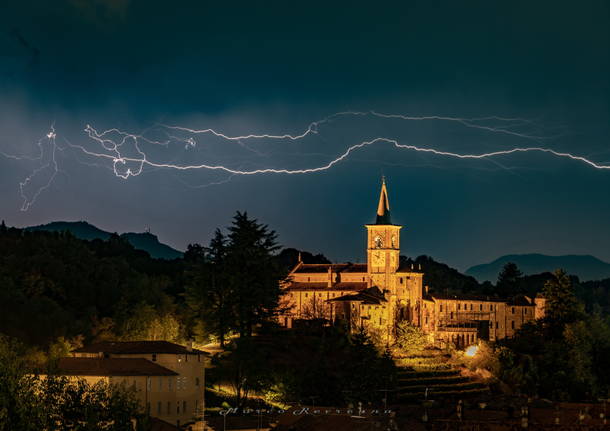 La Collegiata di Castiglione Olona sotto assedio