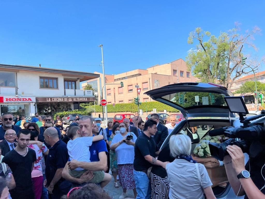 funerale Valentina Di Mauro