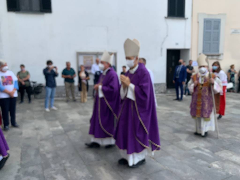 I funerali di don Giovanni Ciochetta a Cajello di Gallarate