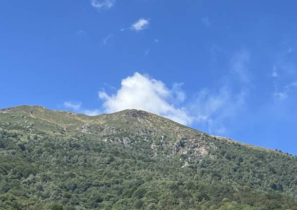 incendio casale corte cerro