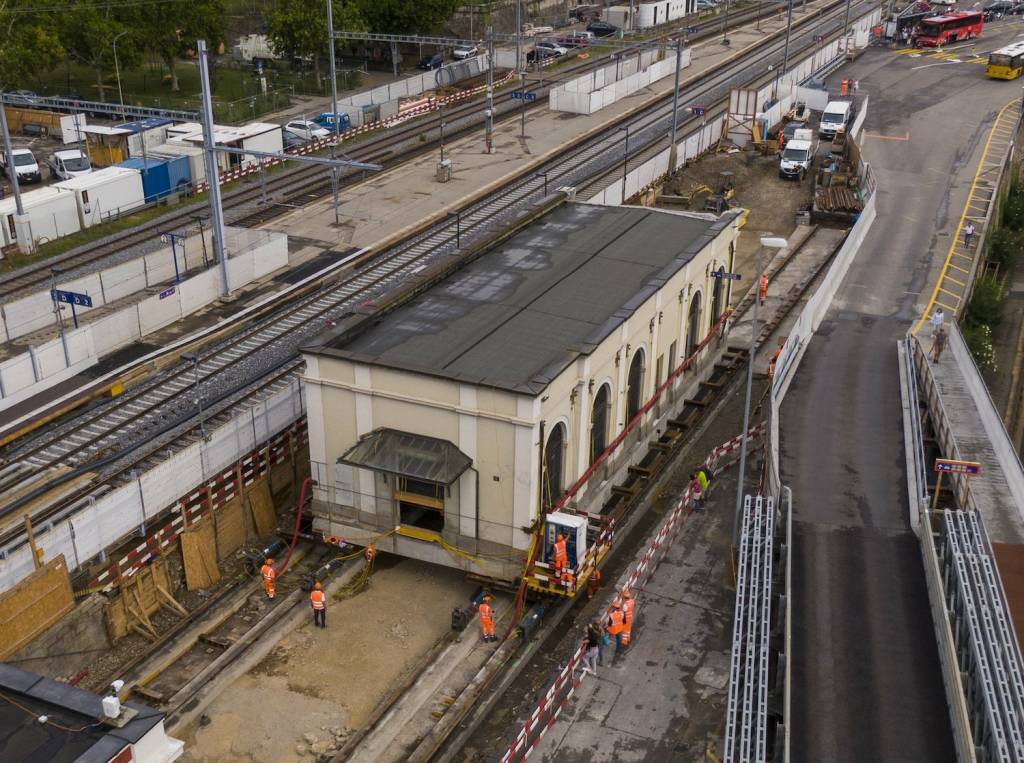 Lugano - Lo spostamento dell'edificio a Besso