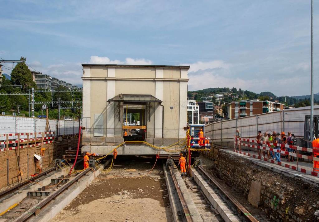 Lugano - Lo spostamento dell'edificio a Besso