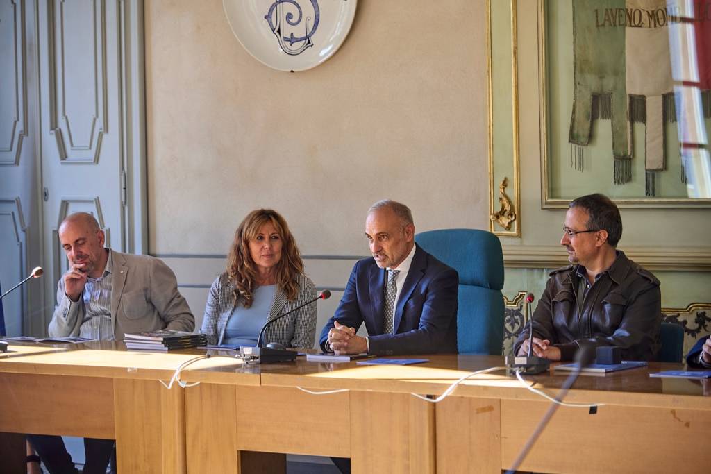 A Laveno Mombello l'inaugurazione della mostra Comic Sponde 