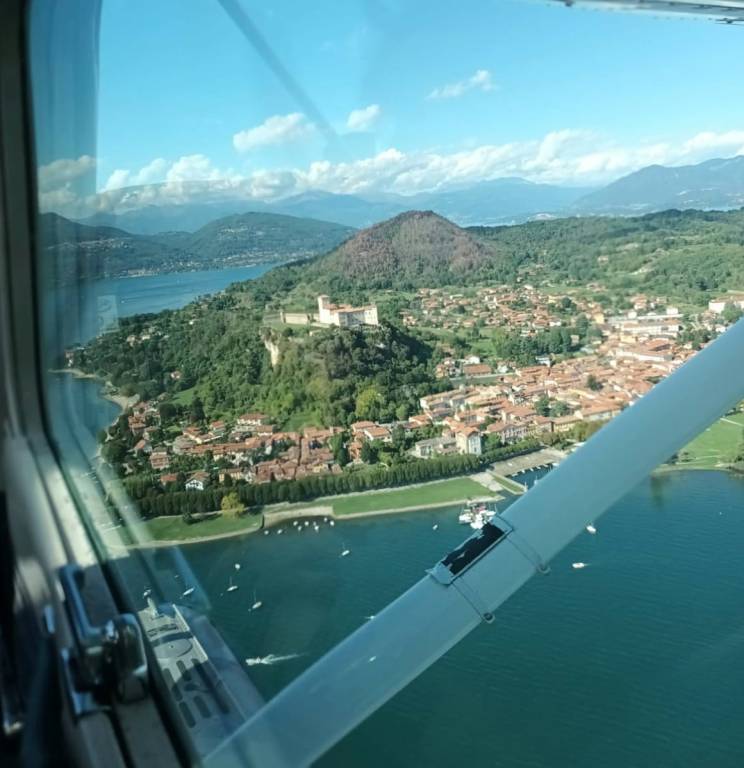 Angera e Sesto Calende dall'idrovolante