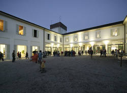 castello di monteruzzo biblioteca castiglione olona notte