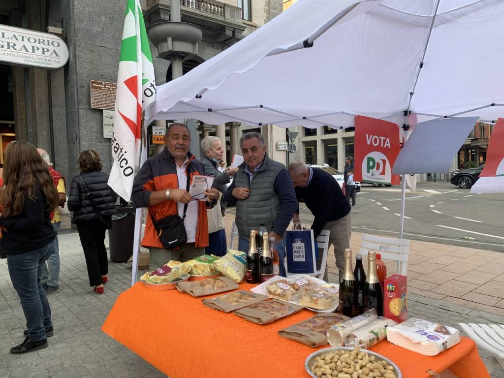 L’ultimo gazebo del PD prima del silenzio elettorale