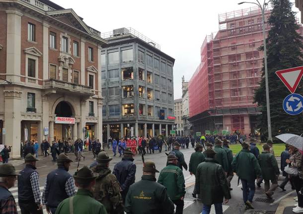 La festa per i 90 anni del Gruppo Alpini di Varese