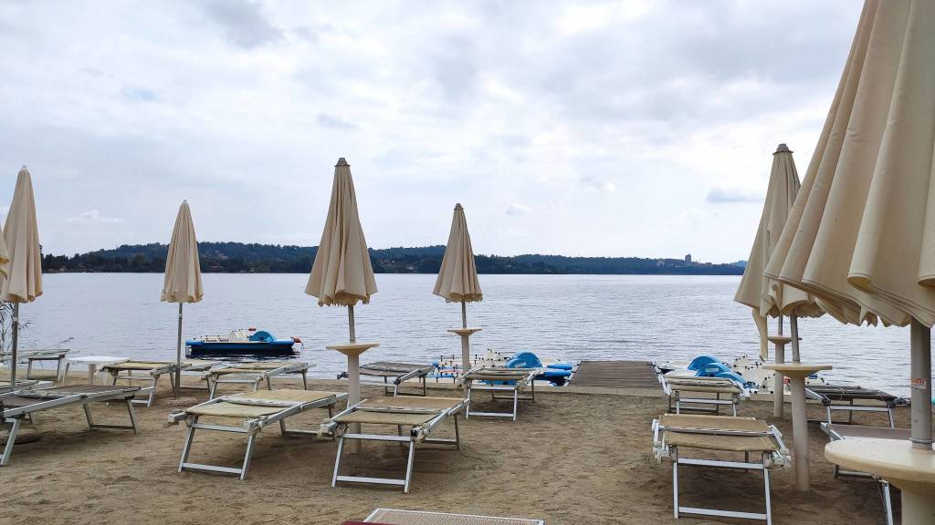 La Playa e il ristorante Miralago a Cadrezzate con Osmate