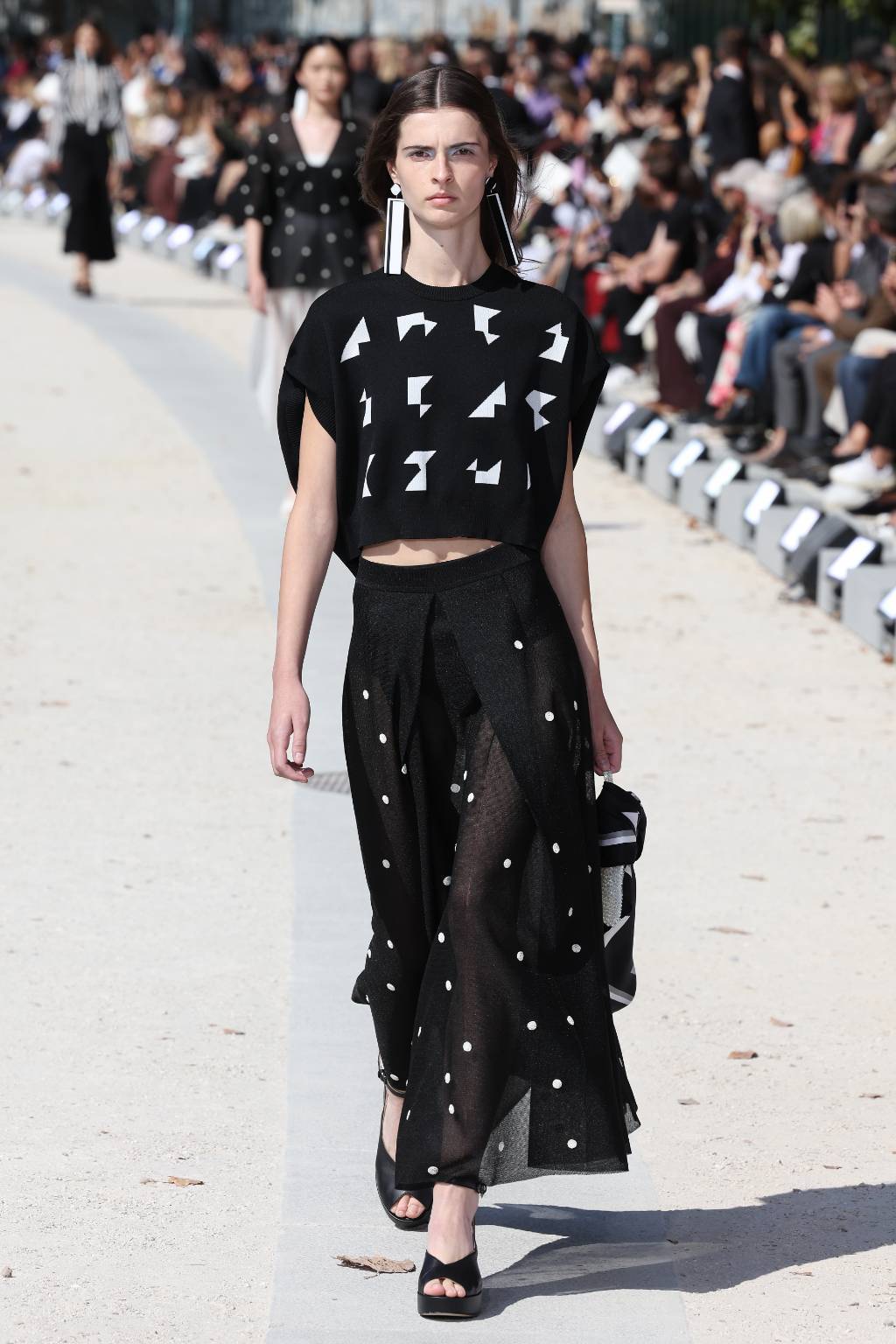 Le forme di Marcello Morandini sbarcano alla Fashion