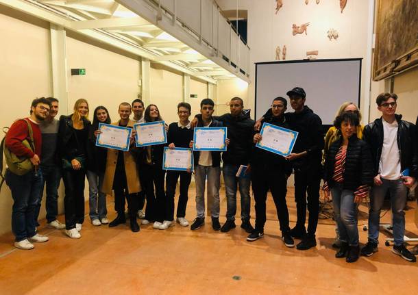 Party in bici- la premiazione delle classi del Bernocchi e del Tirinnanzi di Legnano