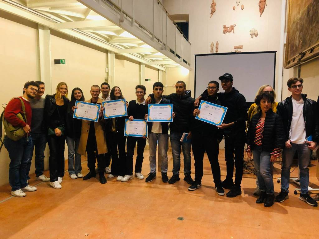 Party in bici- la premiazione delle classi del Bernocchi e del Tirinnanzi di Legnano