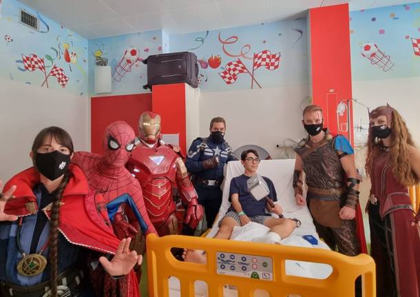 I supereroi in Pediatria a Varese