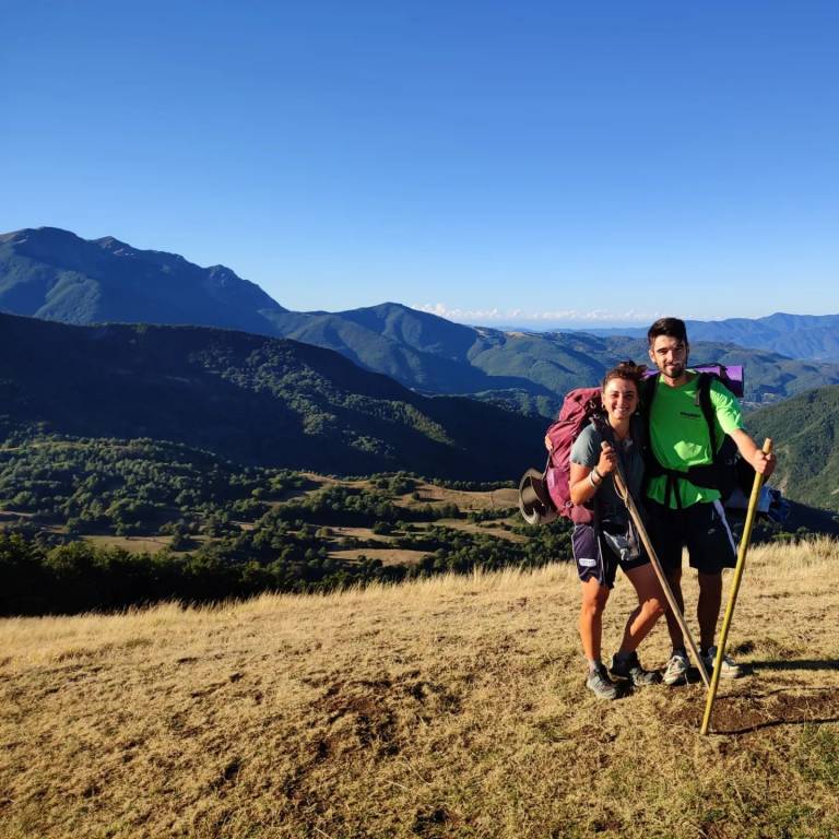 3200 chilometri a piedi sulla via Francigena. "Un'esperienza meravigliosa che ti cambia la vita"