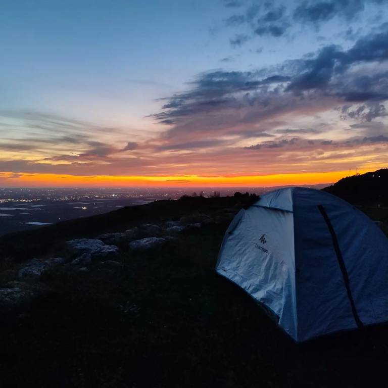 3200 chilometri a piedi sulla via Francigena. "Un'esperienza meravigliosa che ti cambia la vita"