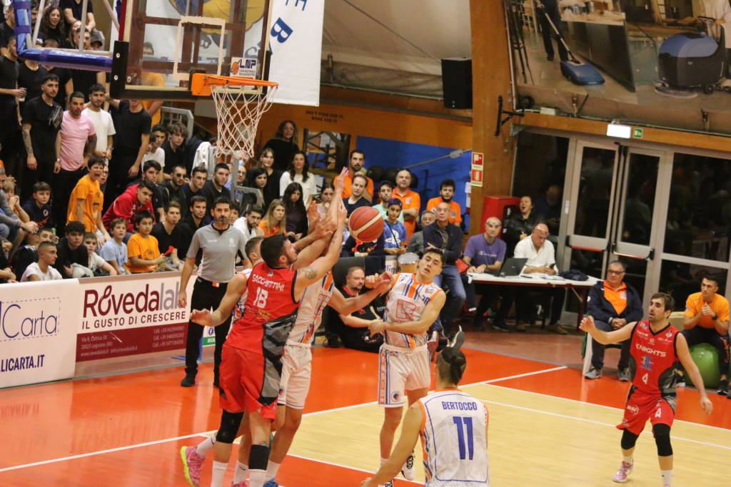 Basket- la sfida tra la Sangio e Legnano