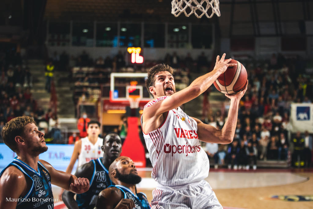 Openjobmetis Varese - Banco Sardegna Sassari 87-81