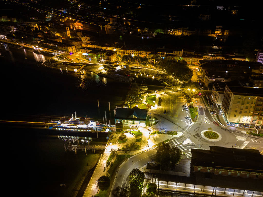 Laveno di notte