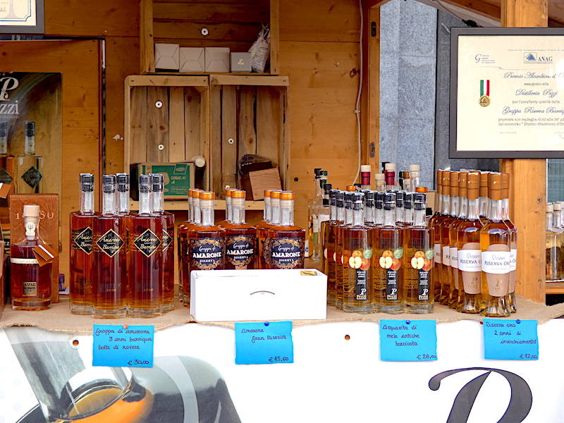 In piazza a Varese un angolo di Trentino