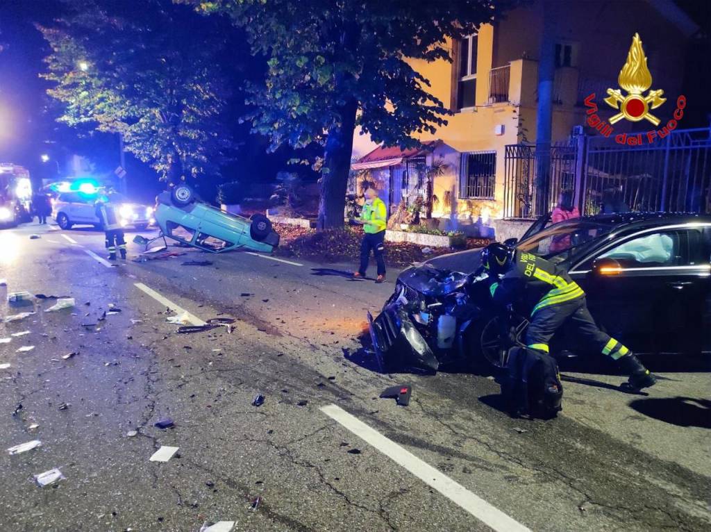 Ribaltamento sul Sempione a Gallarate