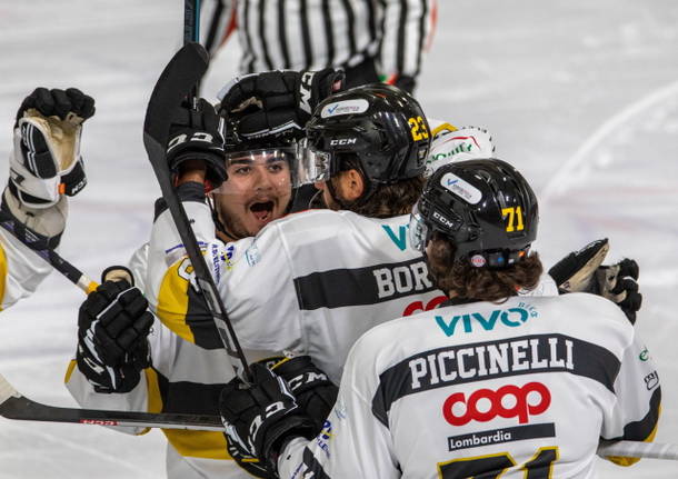 hockey su ghiaccio mastini varese caldaro