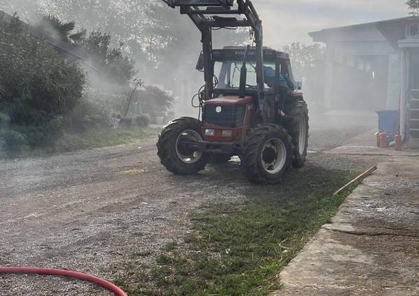 Incendio fienile a Inveruno