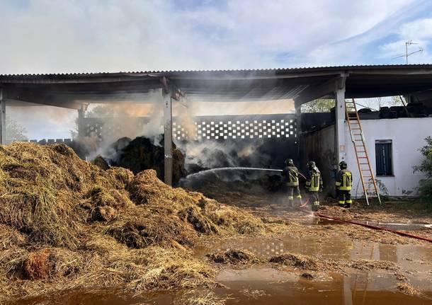 Incendio Inveruno 