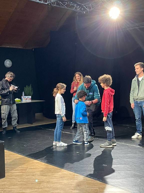 L’inaugurazione di Tempesta chiude YakAround con una festa in piazza De Salvo a Varese