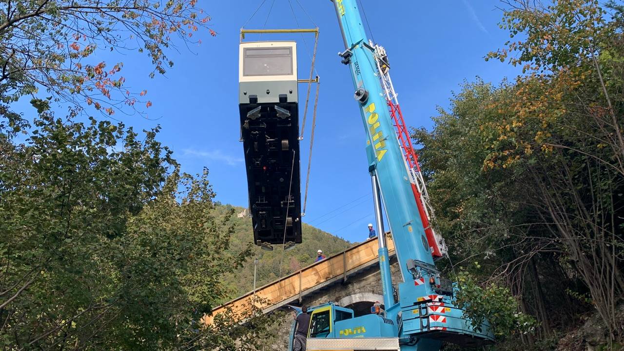 Le carrozze della funicolare tornano al Sacro Monte di Varese