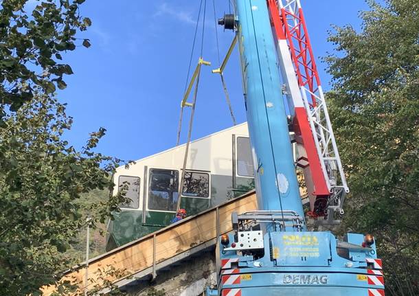 Le carrozze della funicolare tornano al Sacro Monte di Varese