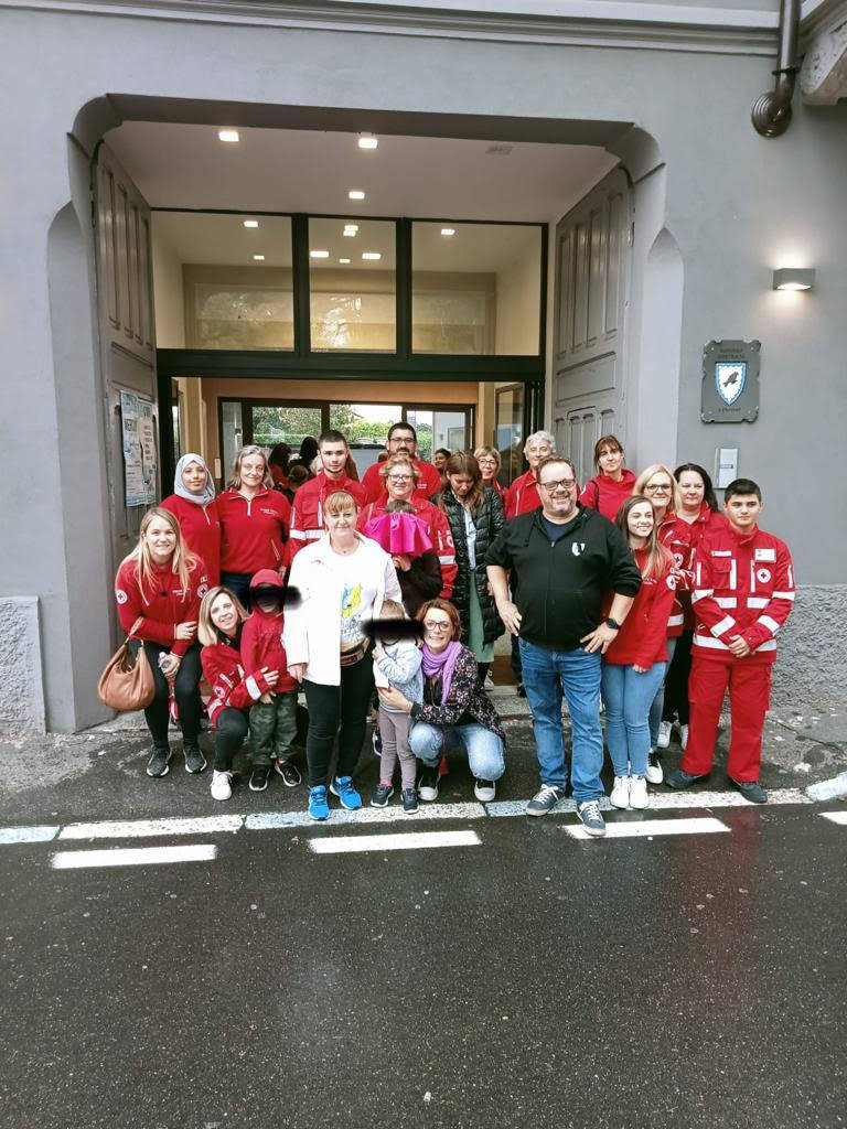 Mercatino e pranzo delle famiglie alla contrada S.Erasmo