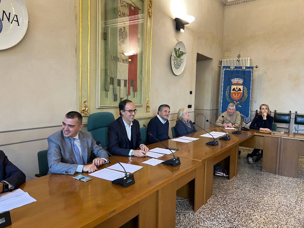 Presentazione progetto Cosmo a Laveno Mombello 