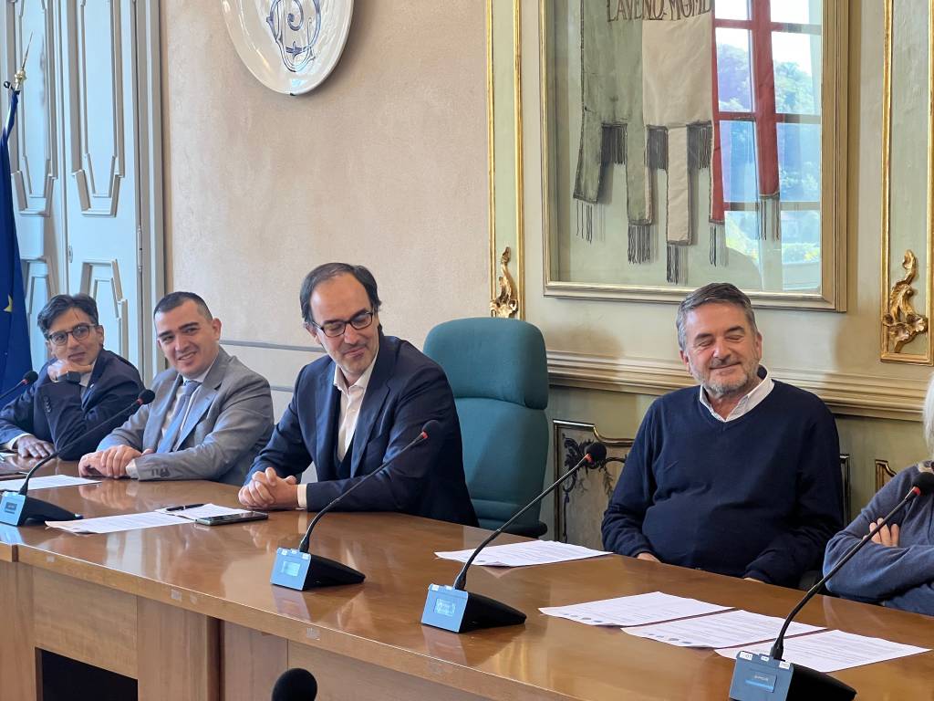 Presentazione progetto Cosmo a Laveno Mombello 