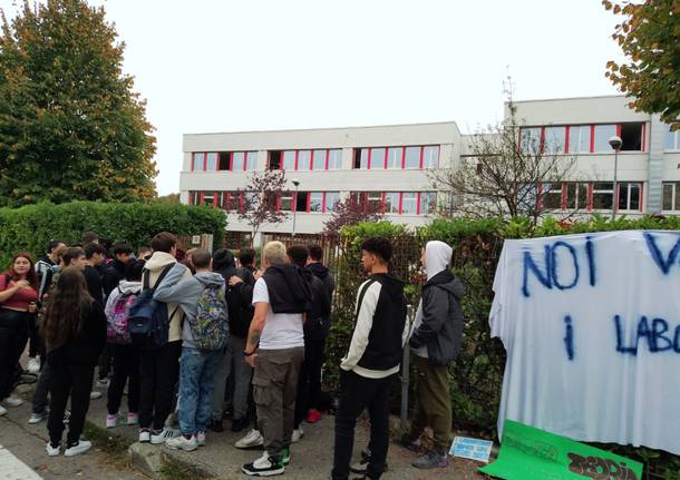 sciopero studenti ipc verri busto arsizio