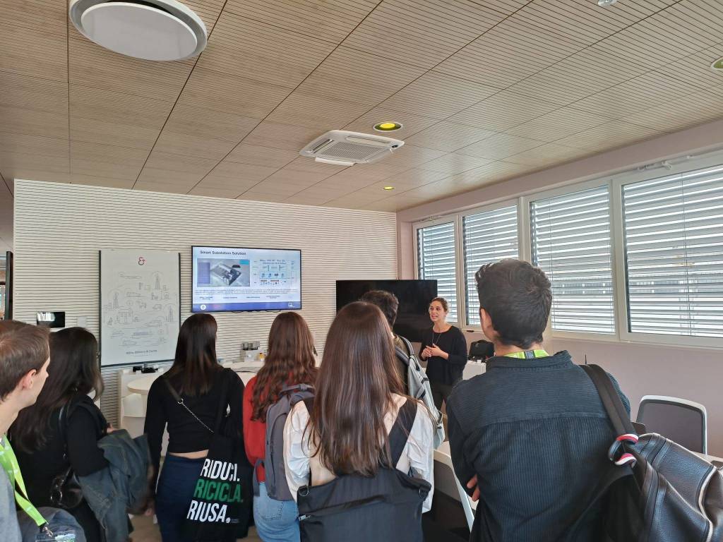 Studenti Bocconi alla Elmec di Brunello