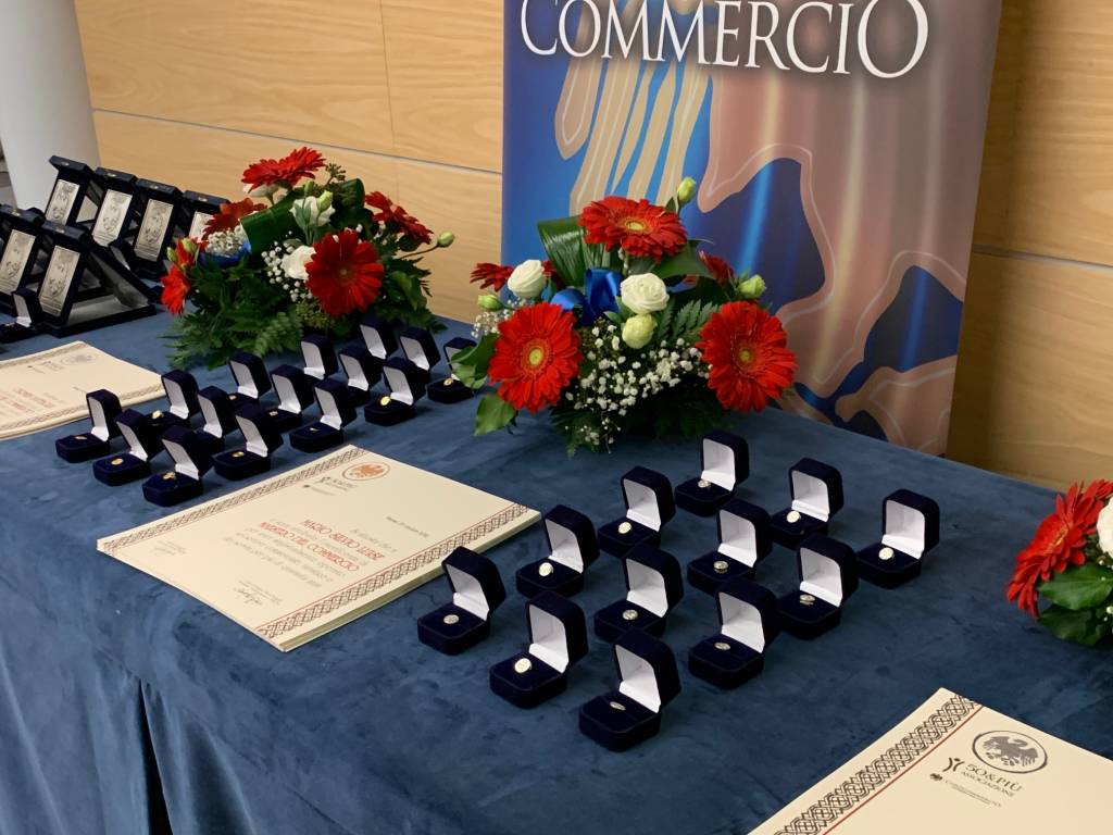 Varese - la premiazione dei Maestri del commercio 2022